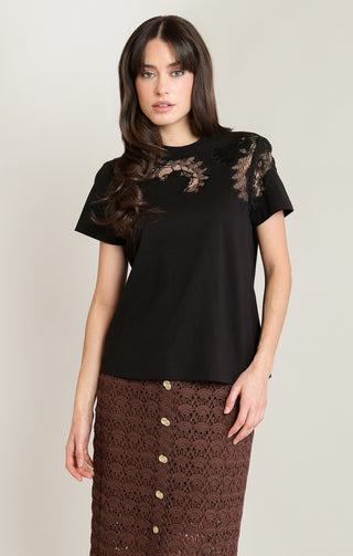 T-shirt brodé en dentelle