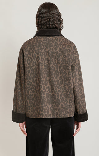 Veste en jean léopard